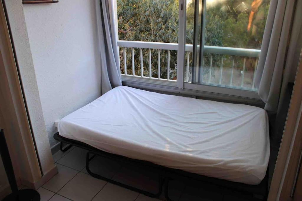Studio L'Echappee Mandreenne Le Calme Entre Mer Et Foret แซ็ง-ม็องดรีเย-โซร์-แม ภายนอก รูปภาพ